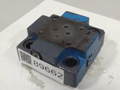 USED VICKERS CVCS25D1S210S19