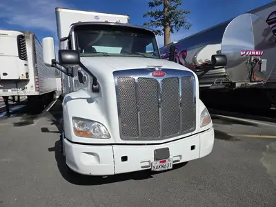 USED 2018 PETERBILT 579