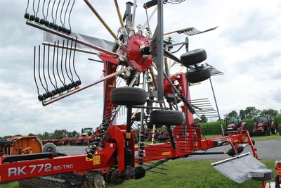 New | in-Stock 2026 MASSEY FERGUSON RK772SD-TRC Hay Rakes Pennsylvania US | Zimmerman Farm Service #1409883