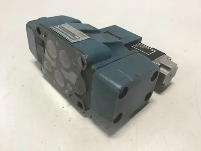 USED BOSCH 0 810 090 173