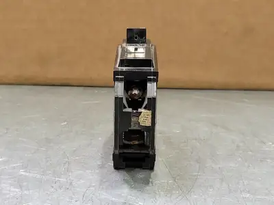 30 Amp 1 Pole Circuit Breaker
