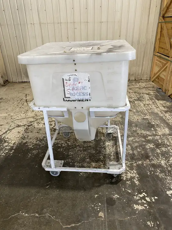Used Plastic Process Equipment Material Bin with Lid 410lb Capacity 32x32 Bins Michigan US | Maverick Industrial Sales #1400706