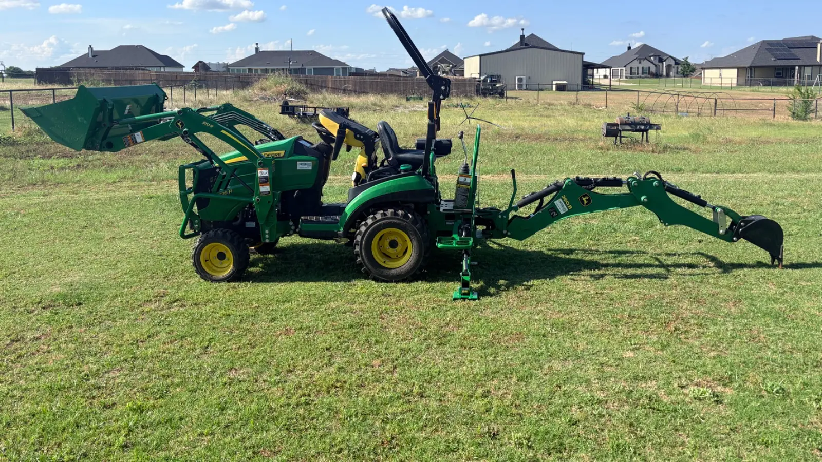 Used 2024 Deere 1025R Tractors & Trailers Texas US | Rubbl #1318140