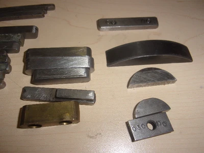 Lot of 34  Machine/Drive  Pulley Keys