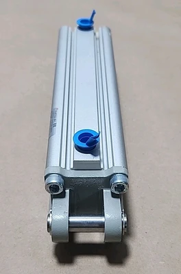 NEW SMC CDQ2D32-125DCMZ