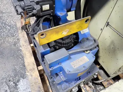 USED 2013 YASKAWA MOTOMAN MOTOMANMH6