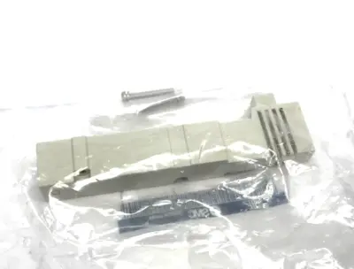 SV2000-67-1A | SMC  Solenoid Valve Manifold Blanking Plate LOT OF 2 - New