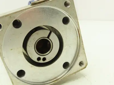 Wittenstein TK010S-MF2-50-5E1-1S10 Hypoid Right Angle Gearbox 50:1 Shaft 19mm ID