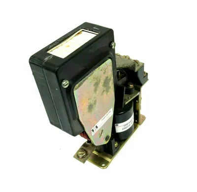 NEW GENERAL ELECTRIC A3A01GXA002XJ DC CONTACTOR 100A 600V DS303 LR42501