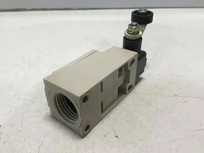 USED OMRON D4D-2120