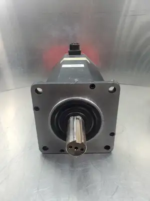 USED FANUC A06B-0153-B075#0008 AC Servo Motor, 3000RPM, 34A, 168VAC
