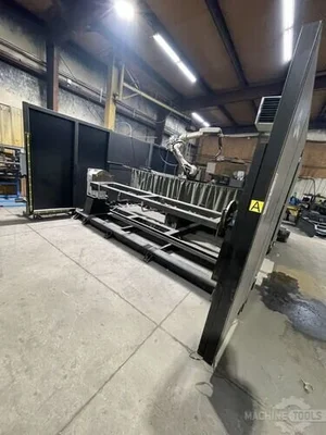 USED 2023 MILLER PERFORMARC PA2200SS-70"