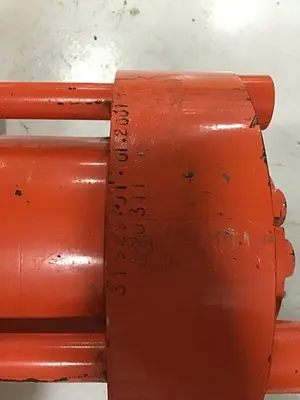 USED HUSKY 31929-01-01-2001