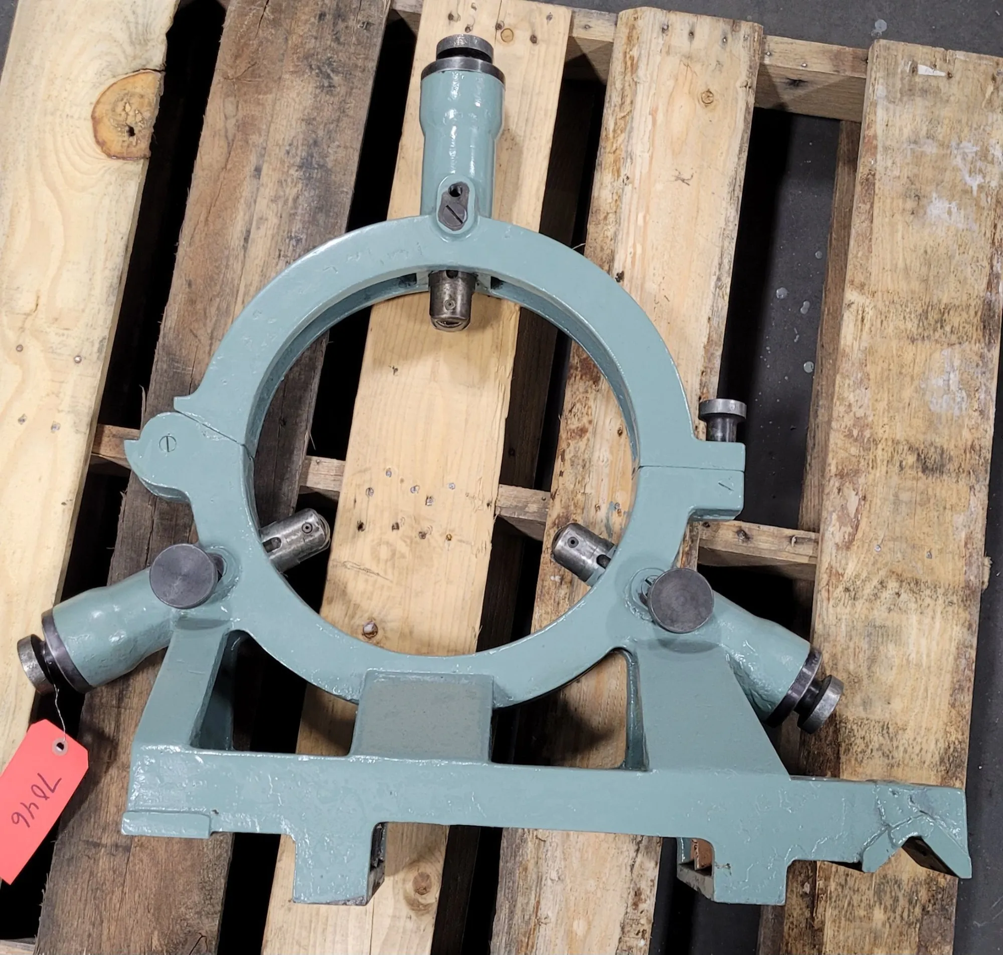 Heavy Duty Steady Rest - 12.5in Inside Diameter - 28in Swing