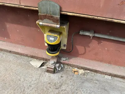 USED BLACK CLAWSON ROLL SPLITTER