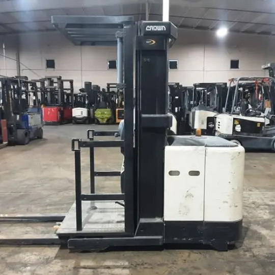 Used 2016 CROWN SP3510-30 Order Pickers | Russell Equipment #723931