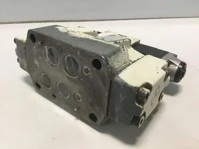 USED REXROTH 4WE6J53/AG24NZ4 MANIFOLD