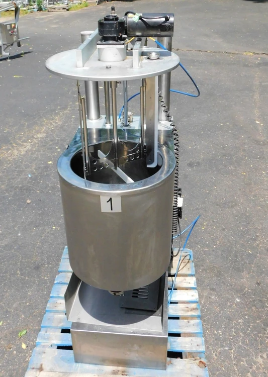 Used VE TRA CO MIXING TANK 15 GALLONS Cosmetic Complete Packaging Lines New Jersey US | Champion Trading Corporation #423467