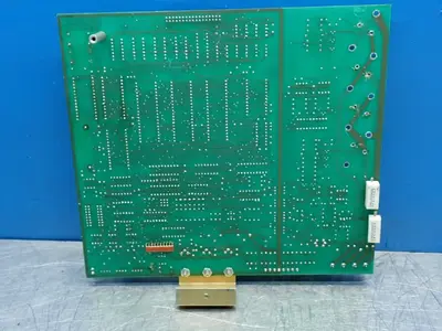 USED HAAS AUTOMATION 323051E