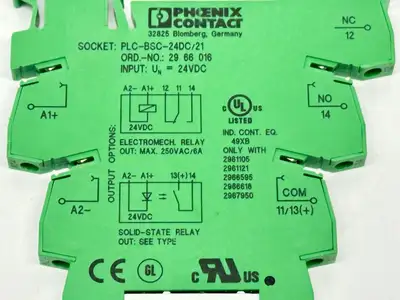 PLC-BSC-24DC/21, 2966016, 2961105 | Phoenix Contact PLC-BSC-24DC/21 Relay Base 2966016 w/ 2961105 Relays LOT OF 2 - Used