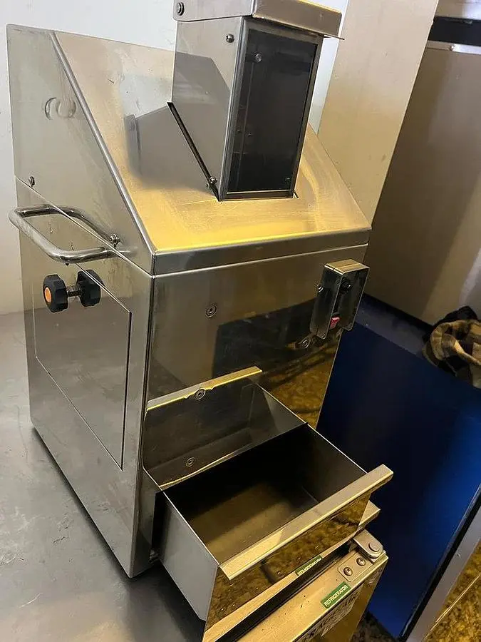 Bread Crumbs Maker