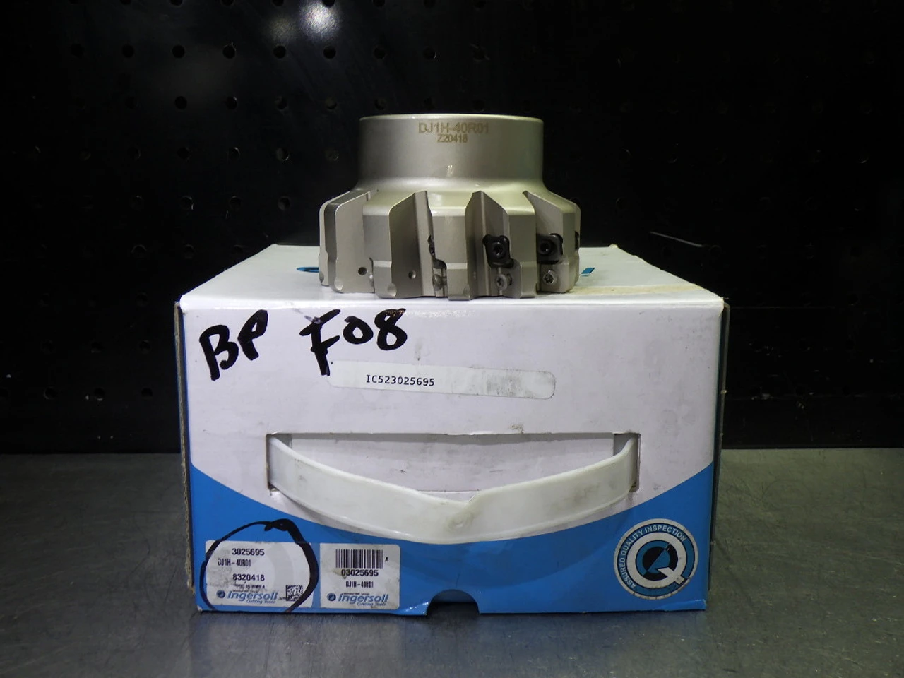 Ingersoll 4" Indexable Facemill 1.25" Arbor DJ1H-40R01 (LOC2489)