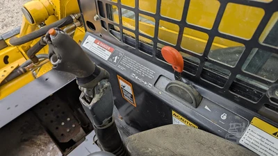 USED 2003 DEERE 270 II
