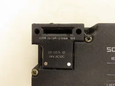Schmersal 161SK-33rka-024 Safety Interlock Door Switch 24V Lot of 2