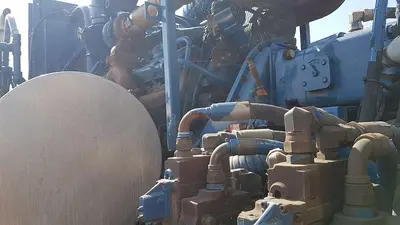 USED 1997 PEERLESS BAKER HUGHES HYDRA FRAC BLENDER TRAILER