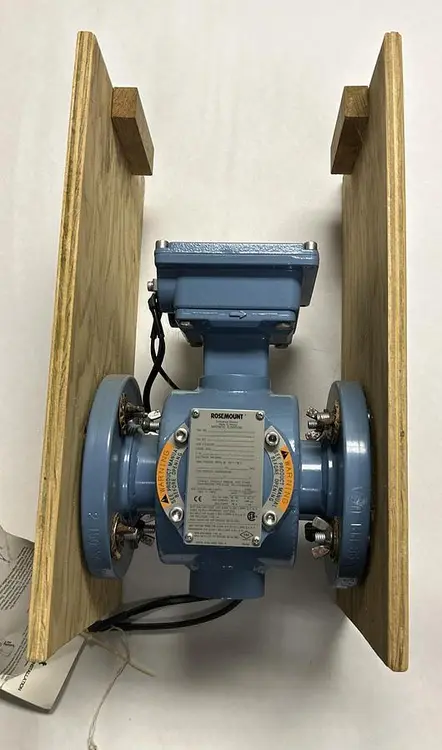 New | in-Stock ROSEMOUNT 8705TPE020C1F0221 Misc Electrical & Power Parts | Surplus Asset Holdings #1220113
