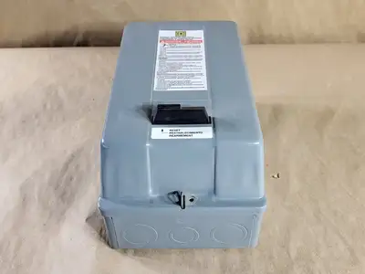 NEW SQUARE D 8911DPSG43V07