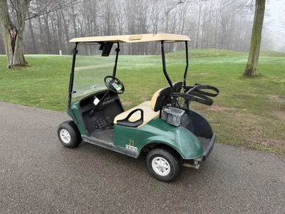(1) 2015 E-Z-Go golf cart with a Kawasaki gas engine, includes Club Clear club and ball washer, Club...