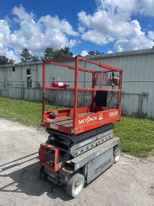 Used 2015 Skyjack SJ3219 Scissor Lifters Florida US | Stack Equipment #1498158