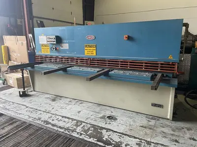Used _UNKNOWN_ _UNKNOWN_ Power Squaring Shears (Inch) British Columbia CA | Modern Tool BC #1323646