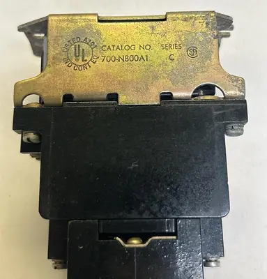 USED ALLEN-BRADLEY 700-N800A1
