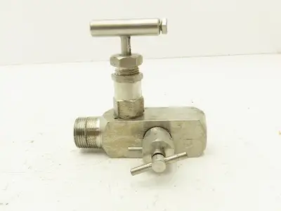 Hex Valve HB501U4131412 Block Bleed Needle Valve 6980PSIG Stainless Steel