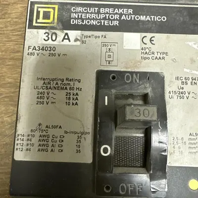 Used SQUARE D FA34030 Circuit Breakers | Surplus Asset Holdings #1189510