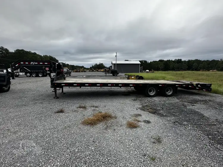 Used 2020 PJ C8-30 Deckover Trailers South Carolina US | Palmetto Machinery #1502552