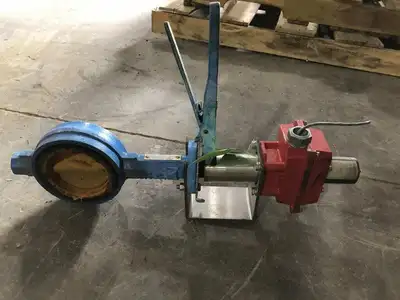 WATTS 4″ Cast Iron Wafer Butterfly Valve w/ CF8M Disc 200PSI WOG
