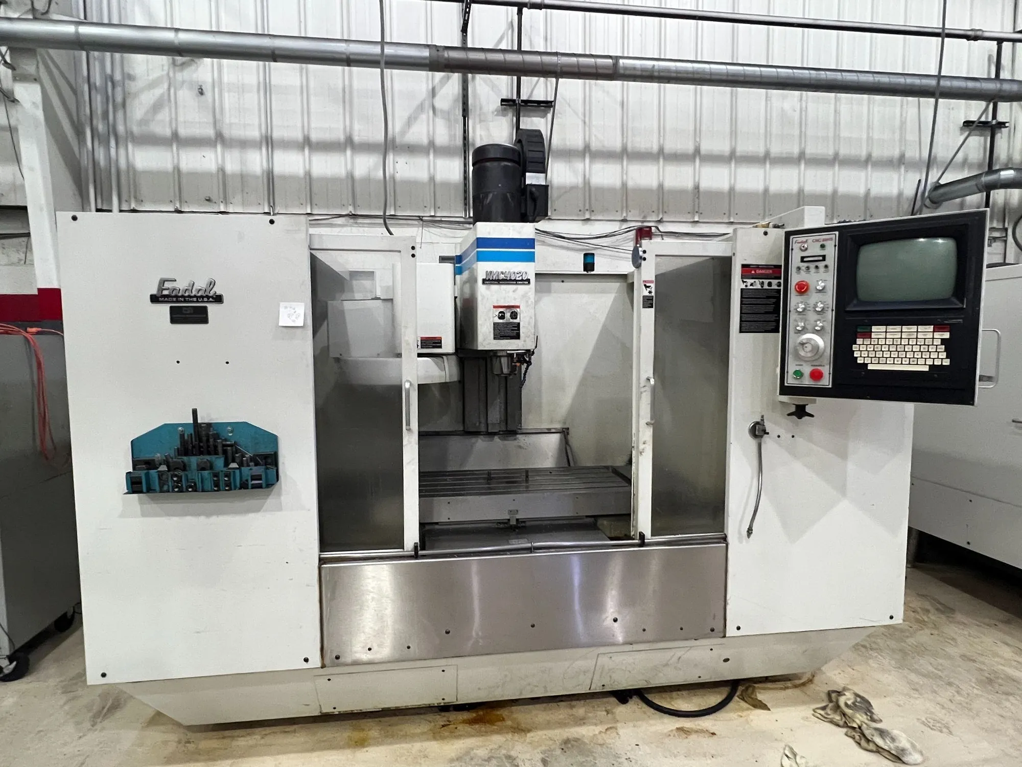 Used 1994 FADAL VMC-4020 Vertical Machining Centers Michigan US | Universal Press & Machinery (UPM) #1356759