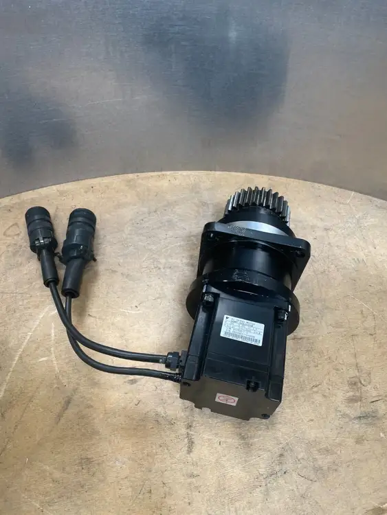 Used Yaskawa SGMG-13A2AB Servo Motors | Palmetto Automation #1156329