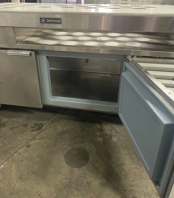 174-0121 Delfield 60” 2-Door Self Contained Topper Station Cooler