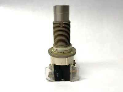 USED ALLEN-BRADLEY HEAVY DUTY KEY OPERATED SELECTOR SWITCH