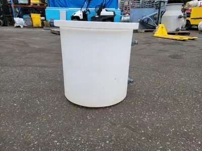4 x Plastic Tanks