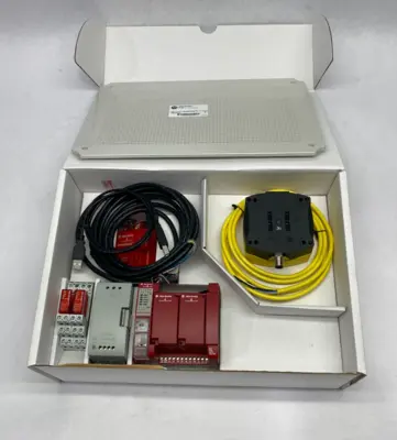 NEW ALLEN-BRADLEY SER. A GUARDMASTER SAFETY RELAY START. KIT