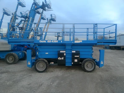 USED 2017 Genie GS-4390 RT