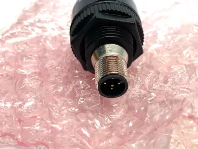 New | in-Stock Banner Engineering Core Series 30mm EZ-LIGHT: 2-Color Indicator w/ DCS 25447 Light Sources / LED Michigan US | Maverick Industrial Sales #1406491