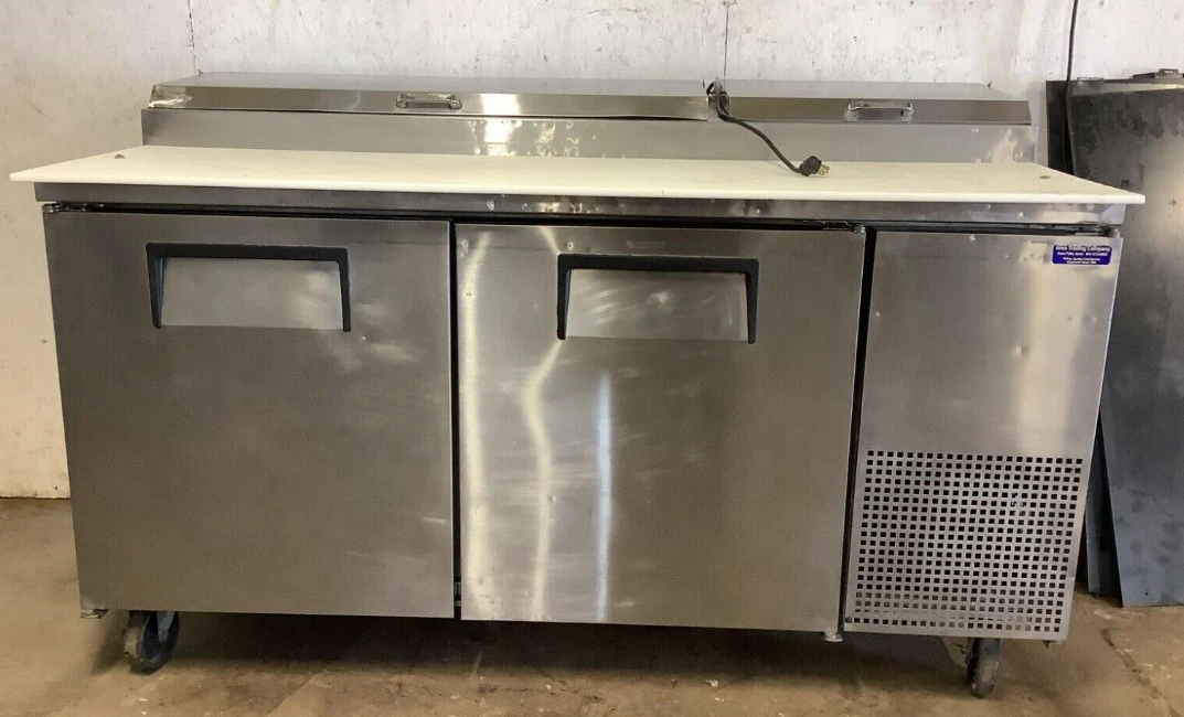 152-0245 True TPP-67 Self Contained Pizza Prep Table