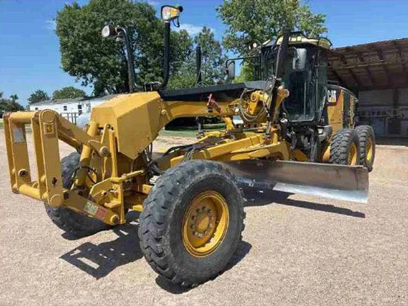 2010 Caterpillar 140M