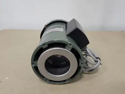USED IWAKI MD-70RLZT